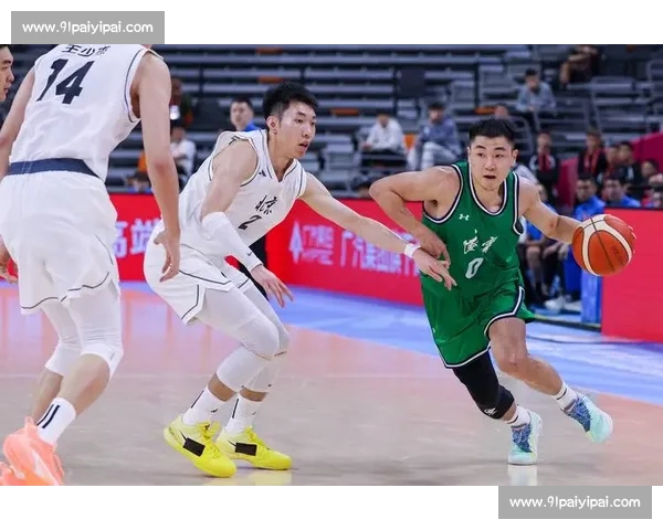 提升观赛体验 从篮球比赛战术分析到精彩瞬间捕捉的全方位技巧分享